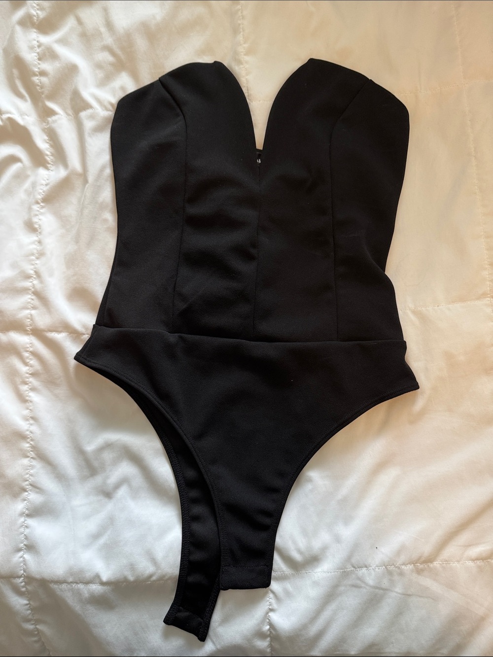 Lulus black Strapless V-Neck Bodysuit